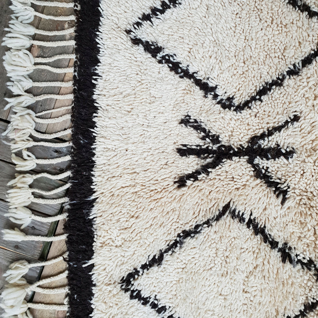 Moroccan carpet Beni Ouarain BN2200