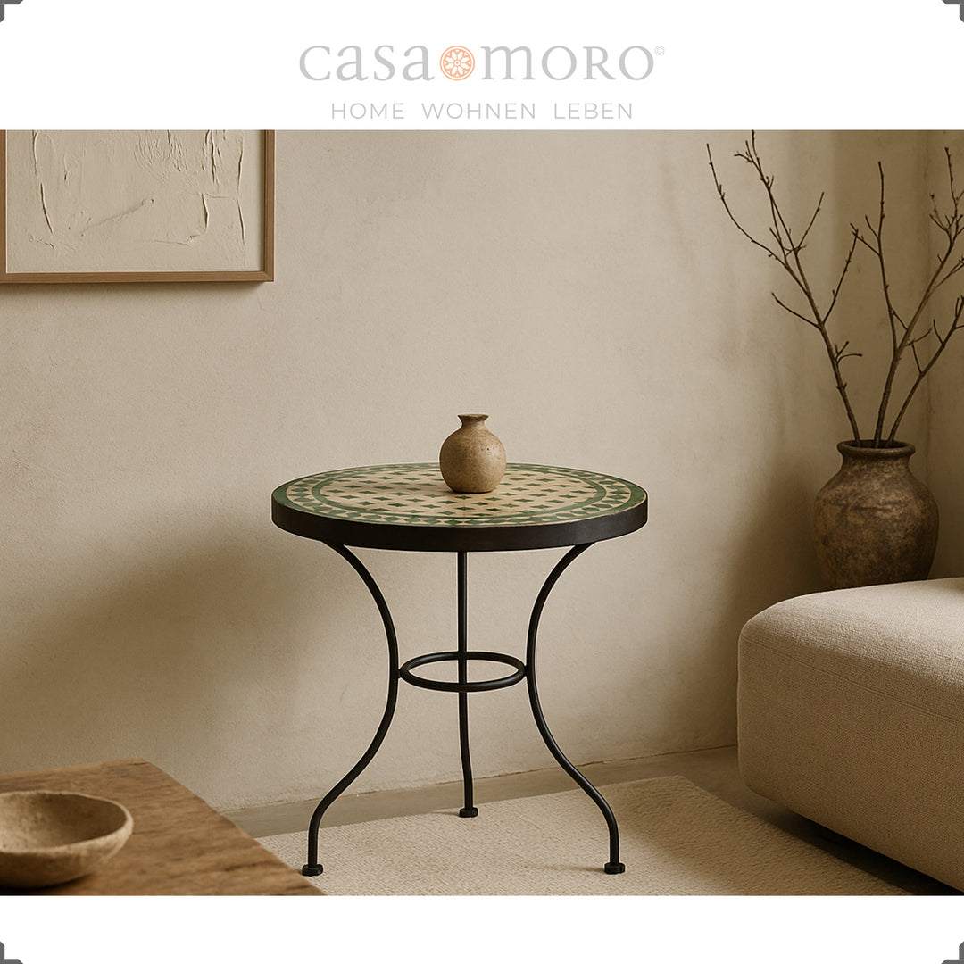 Small side table with a diameter of 45 cm, table height 50 cm, weight approx. 11 kg