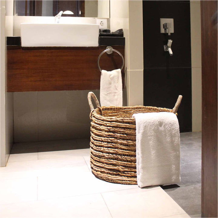 Vina wicker basket