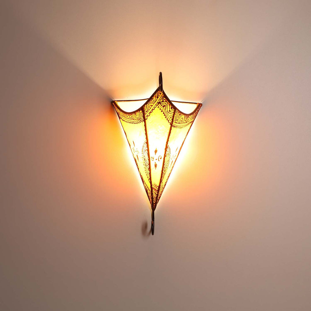 Moroccan leather wall lamp Mouna