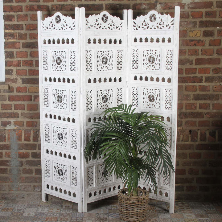 Indian wooden screen Ramez