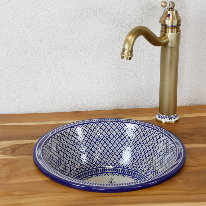 Ceramic sink