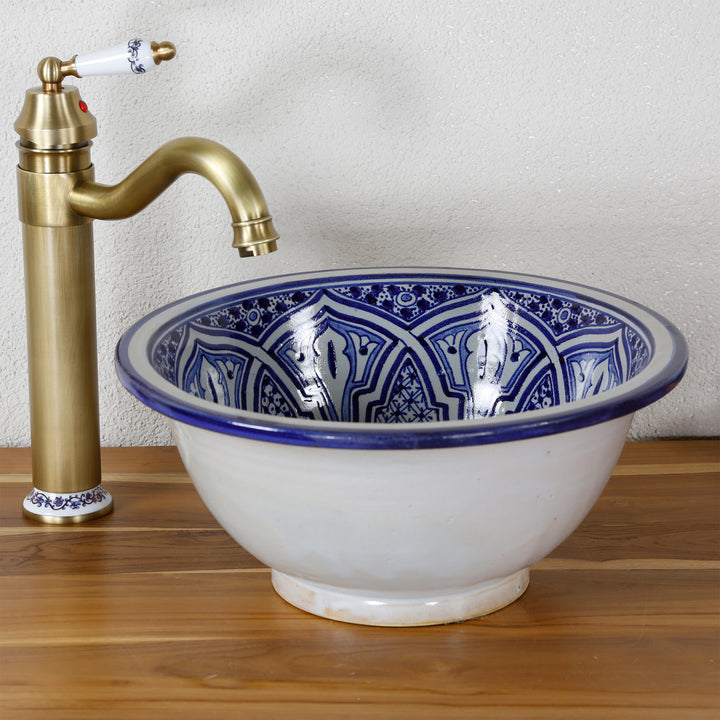 Countertop ceramic sink