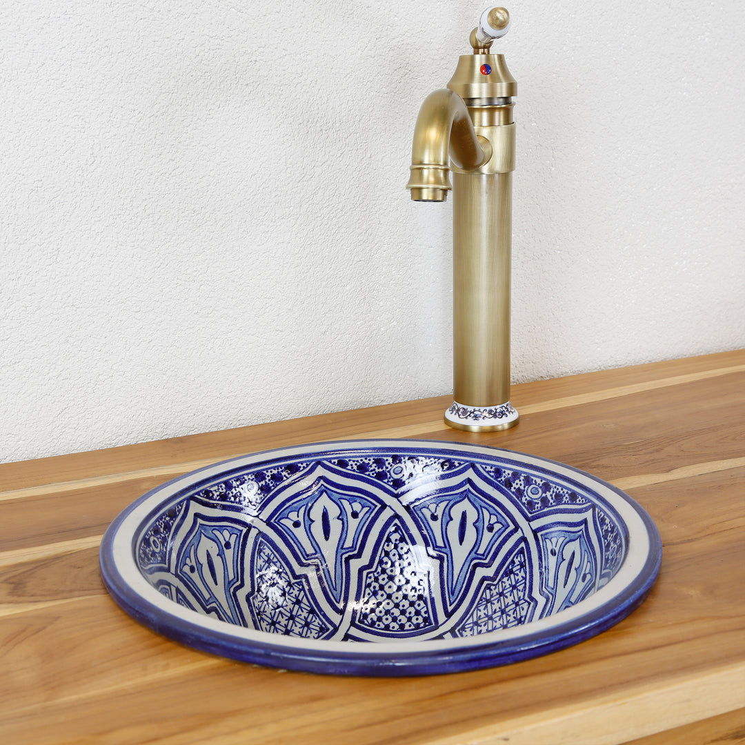Countertop ceramic sink