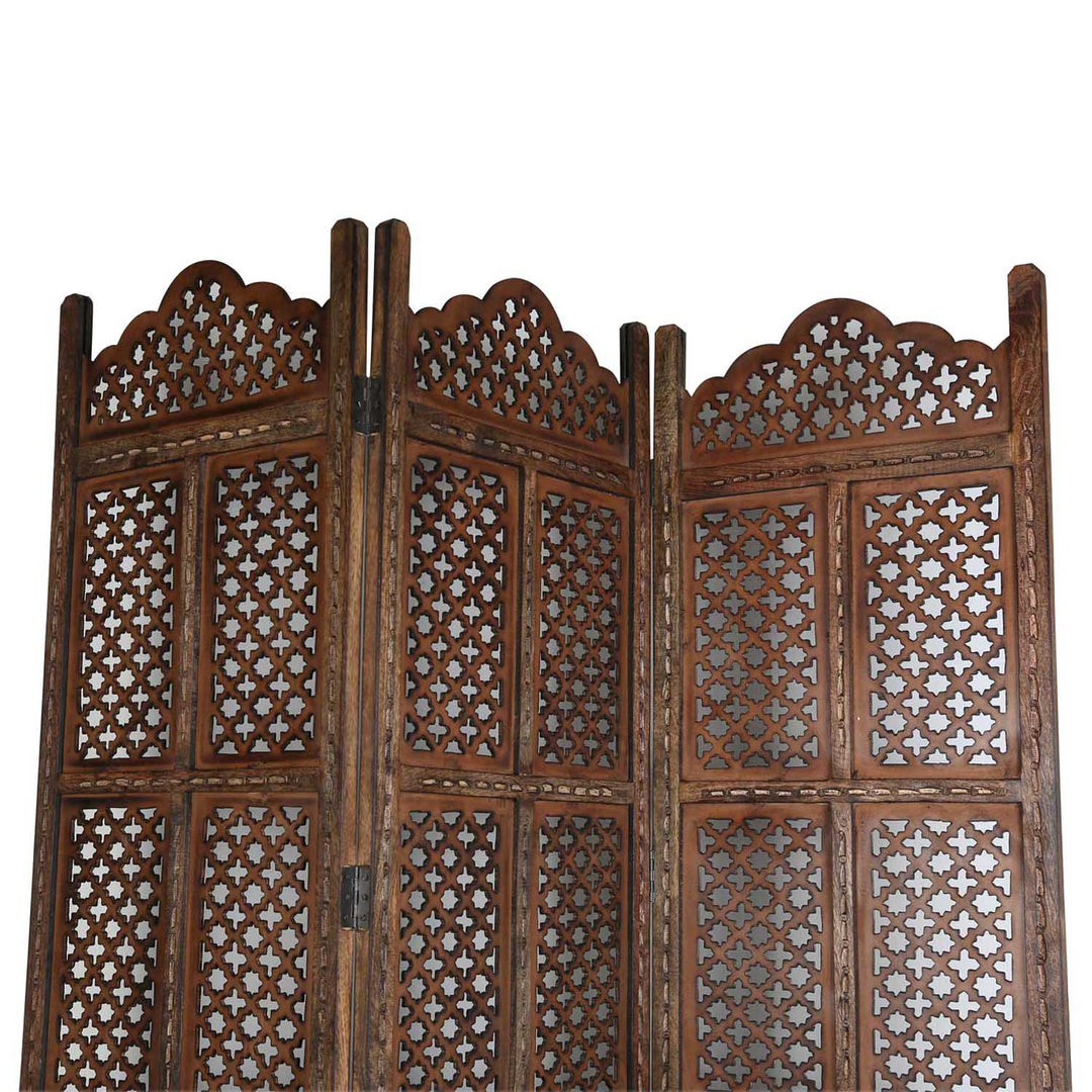 Wooden screen Matar