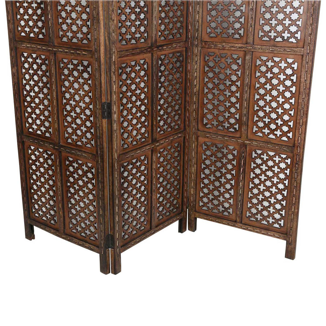 Wooden screen Matar