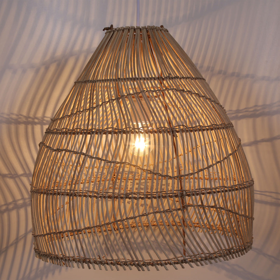 Nora rattan lamp