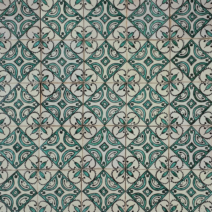 Hand-painted tile – boho ornamentation