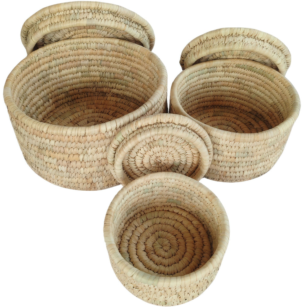 Three open woven palm-leaf baskets with lids removed: 3.5-liter, 7-liter, and 15-liter capacities.