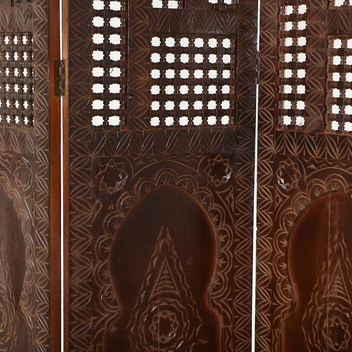 Wooden screen menara