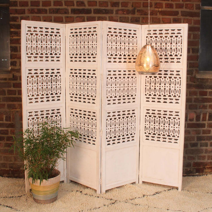 Indian wooden screen Eyad