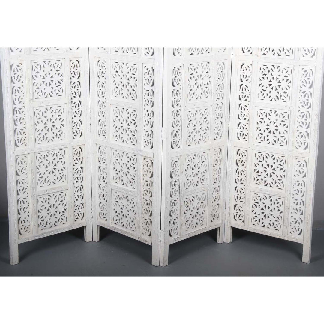 Indian wood screen Elyes