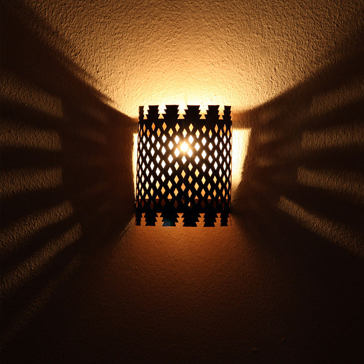 Oriental Iron Wall Lamp EWL09